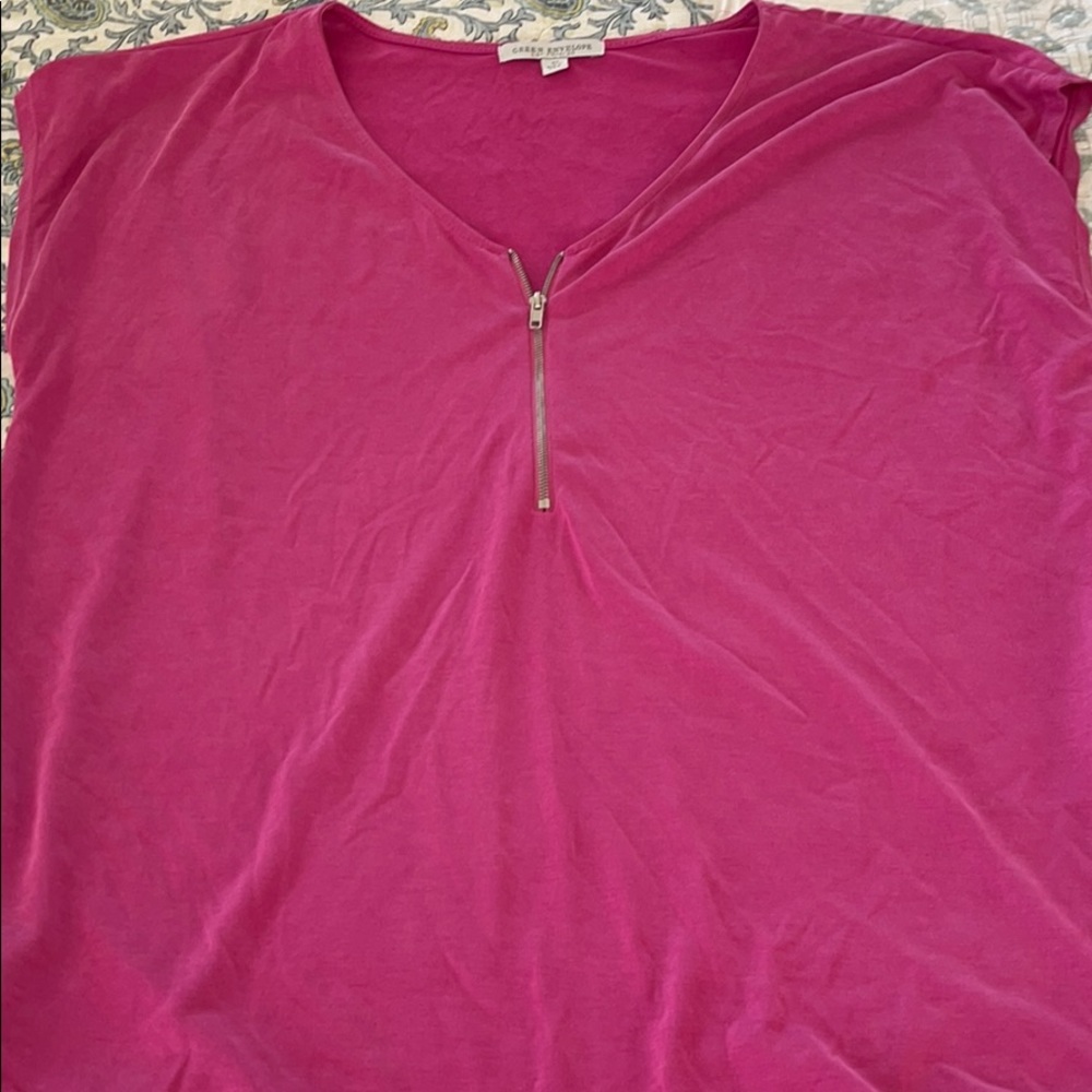 Pink zipper tee